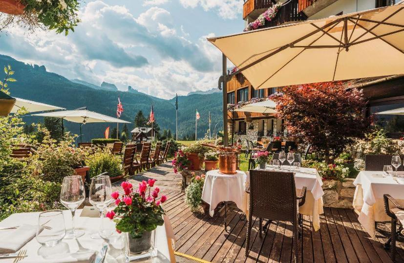Hotel Mirage Cortina d'Ampezzo Exterior foto