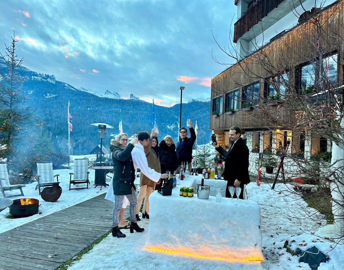 Hotel Mirage Cortina d'Ampezzo Exterior foto