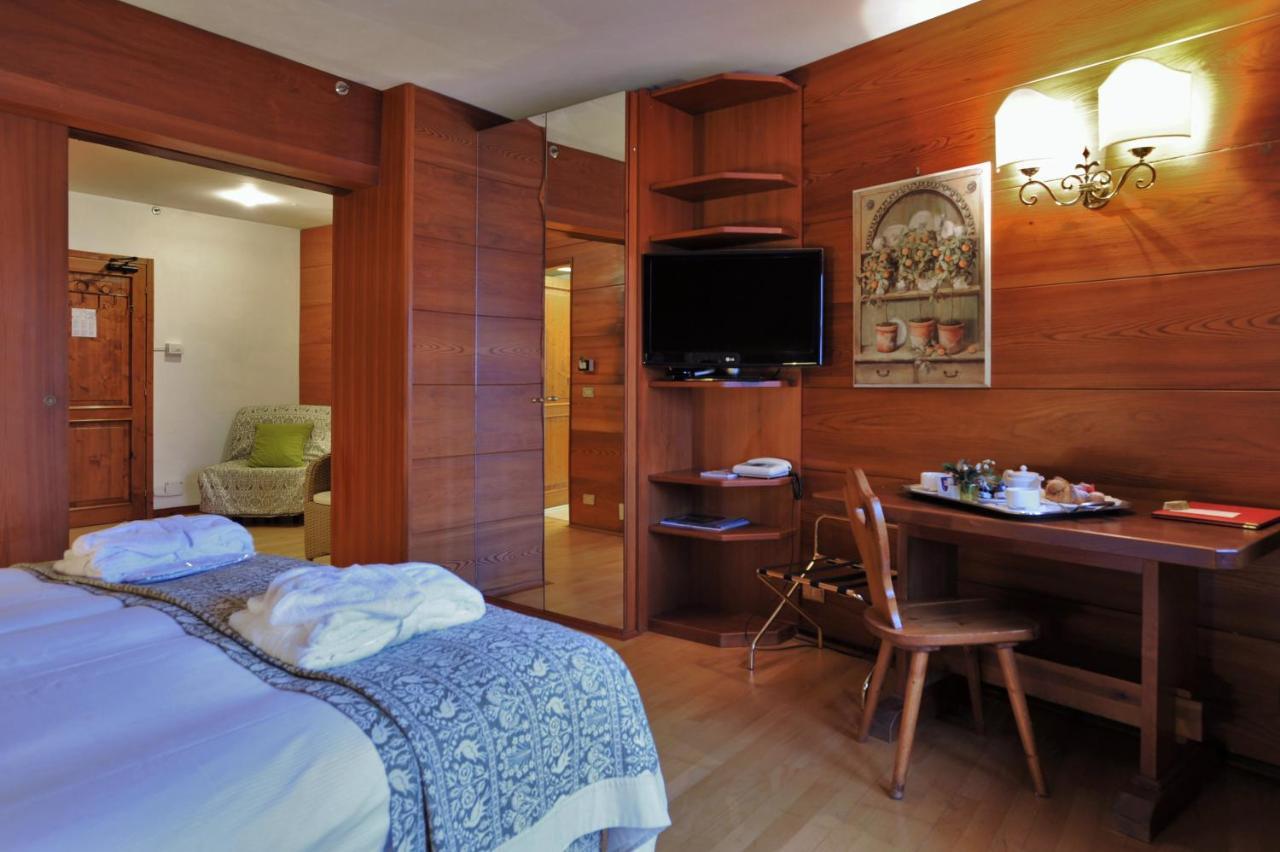 Hotel Mirage Cortina d'Ampezzo Exterior foto