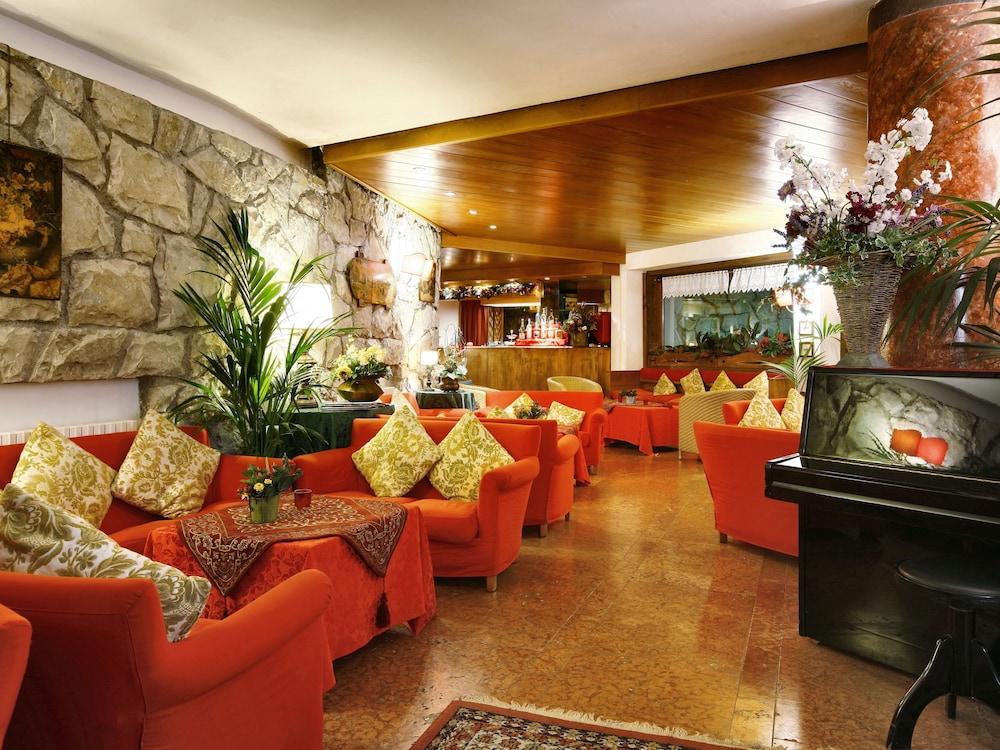 Hotel Mirage Cortina d'Ampezzo Exterior foto