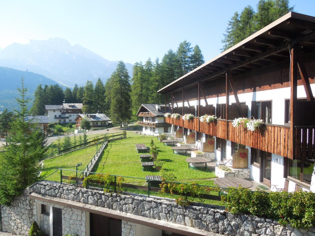 Hotel Mirage Cortina d'Ampezzo Exterior foto