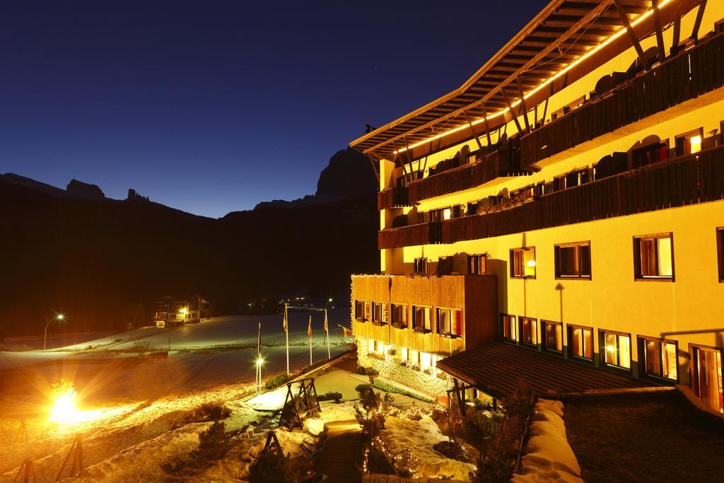 Hotel Mirage Cortina d'Ampezzo Exterior foto